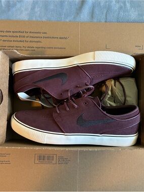Nike SB Zoom Janoski OG+ Burgundy Crush Sail & Black Skate Shoes 10.5 Men's NIB